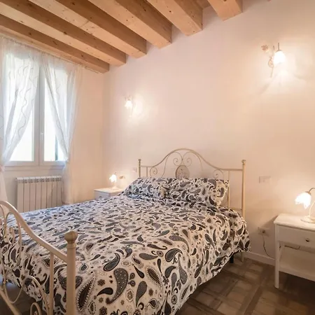 Amazing In Valnogaredo Pd With 3 Bedrooms, Wifi And Outdoor Swimming Pool * Boccon